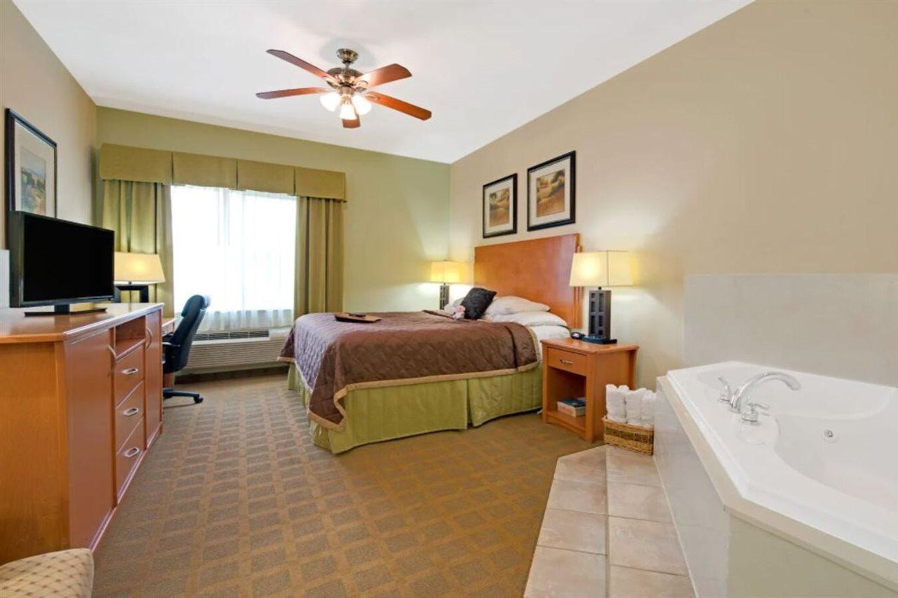 Hotel Super 8 By Wyndham Austin/Airport North Exterior foto